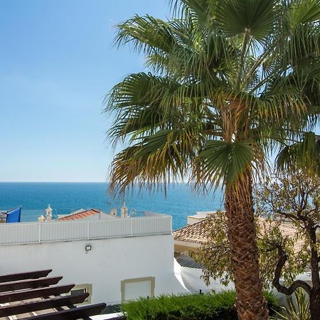 Cliff-Top Townhouse With Stunning Ocean Views 카르보에이루 외부 사진