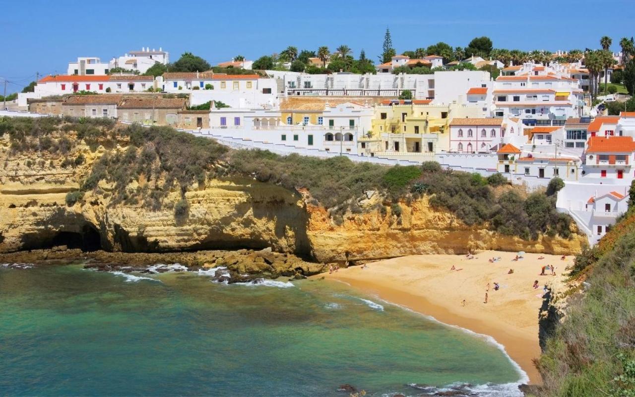Cliff-Top Townhouse With Stunning Ocean Views 카르보에이루 외부 사진
