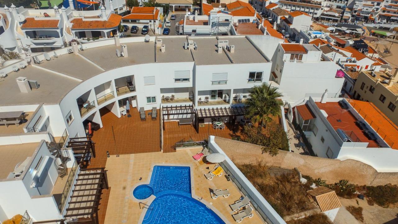 Cliff-Top Townhouse With Stunning Ocean Views 카르보에이루 외부 사진