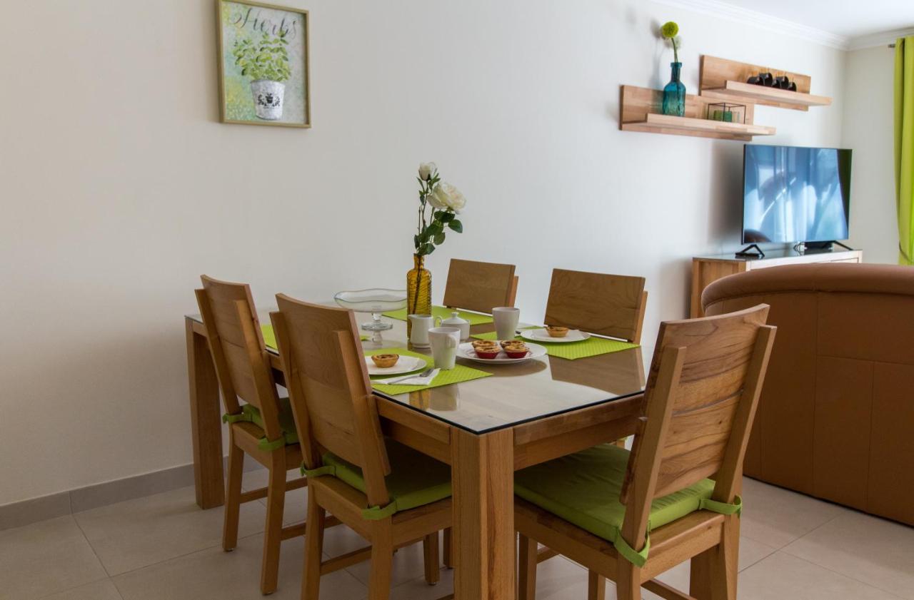 Cliff-Top Townhouse With Stunning Ocean Views 카르보에이루 외부 사진
